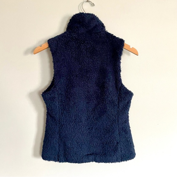Patagonia Women’s Los Gatos Fleece Vest - Picture 2 of 3